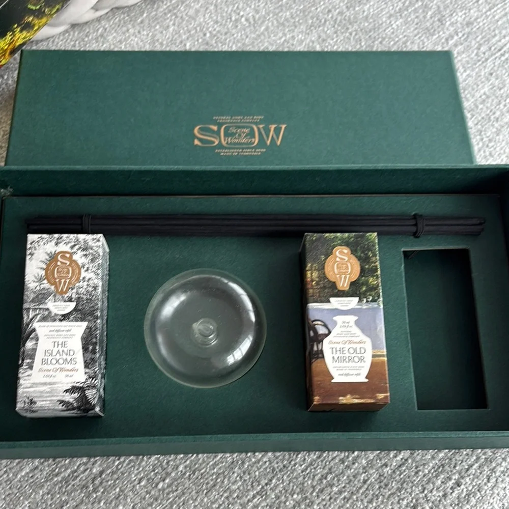 Reed Diffuser Set - NWOT